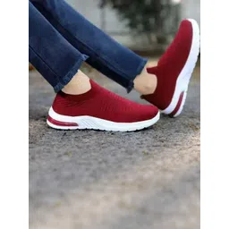 COOPERWINGS Women Mesh Slip-On Running Non-Marking Shoes