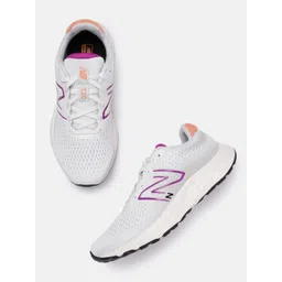New Balance Women Woven Design 520 Running Shoes