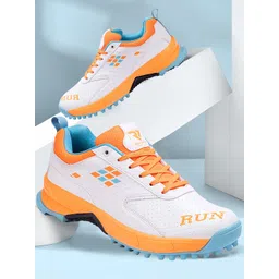 RUN SEVEN Men Cricket Shoes