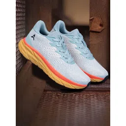 Avant Women Skyline Mesh Running Shoes