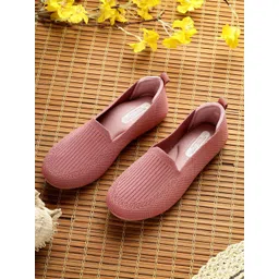 WELCOME Women Slip-On Sneakers