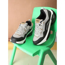 JQR Men Grey Running Shoes