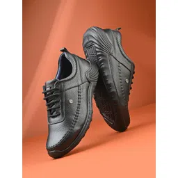 MONDAIN Men Leather Sneakers