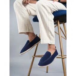 glitchez Men Round Toe Slip-On Sneakers