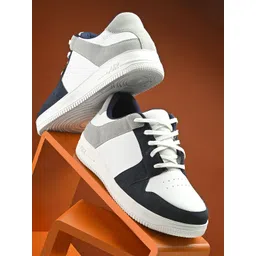 TROTUS Men Colourblocked Sneakers