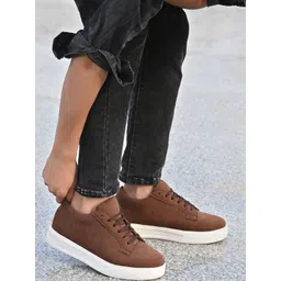 Roadster Men Brown Solid Sneakers