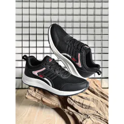 HRX by Hrithik Roshan Men Mesh Training or Gym Non-Marking Regular Shoes