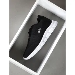 Crew STREET Men Black Woven Design Running Shoes