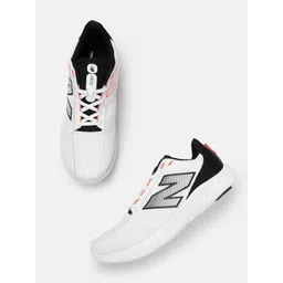 New Balance Men ARISI Running Shoes