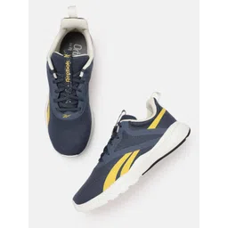 Reebok Men Woven Design Amplified Runner Shoes