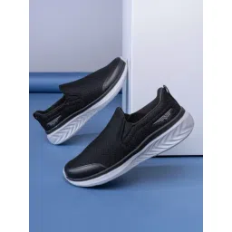 Red Tape Men's Black Walking Shoes