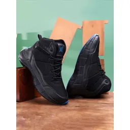 Woakers Men Trendy Slip-On Fashion Sneakers