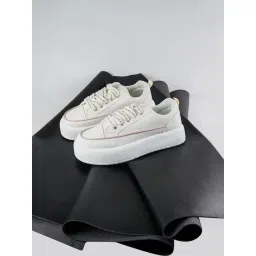 The White Pole Women's White Casual Sneakers