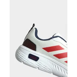 ADIDAS Men Cloudfoam Comfy Le 4 Sports Shoes