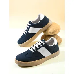 The Roadster Lifestyle Co. Men Lace-Ups Casual Sneakers
