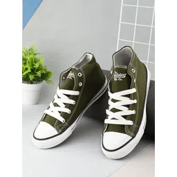 The Roadster Lifestyle Co Women Lace Up Casual Sneakers