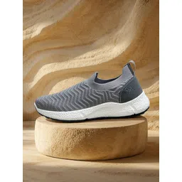 NEEMANS Women Flex Weave Slip On Sneakers