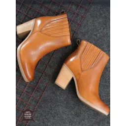 Hoversoul Women's Ronya Tan Chelsea Boots