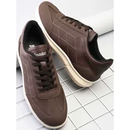 Roadster Men Nubuck Sneakers