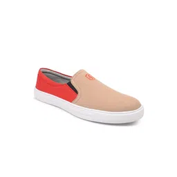 STREETLOOK Men Colourblocked Sneakers