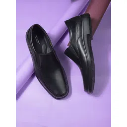 Hush Puppies Men Slip-On Sneakers