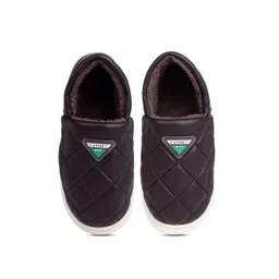 CASSIEY Men Slip-On Sneakers