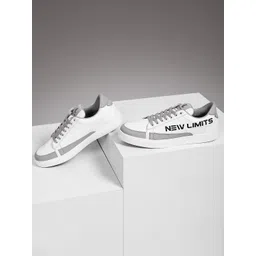 NEW LIMITS Men Printed Sneakers