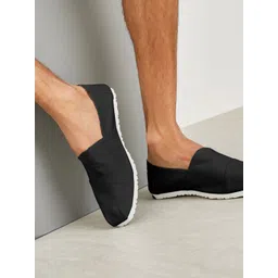 Styli Men Black Solid Canvas Espadrille