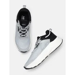 HRX by Hrithik Roshan Women IGNITE RUN Mesh Walking Shoes