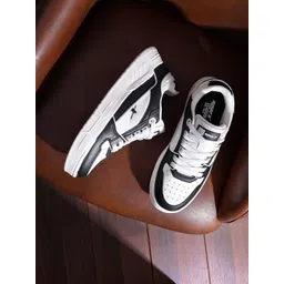 Sparx Men Lace-Ups Colourblocked Sneakers