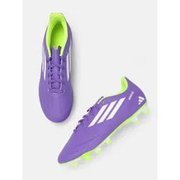 ADIDAS Men Deportivo III Football Shoes