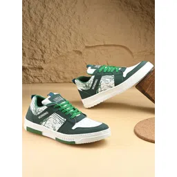 Corsac Men Colourblocked Sneakers