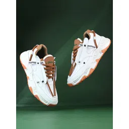 glitchez Men Colourblocked Sneakers