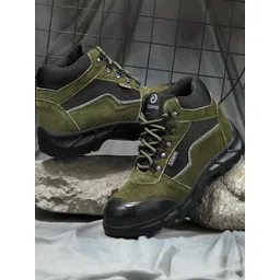 Ozarro Olive Suede Casual Shoes