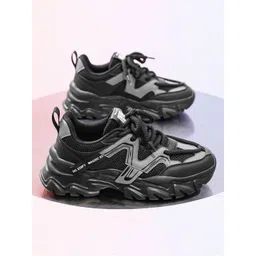 Layasa Men Colourblocked Sneakers