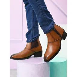 Roadster Men Tan Solid Chelsea Boots
