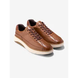 Cole Haan Men GRANDPRO FEATHERARC BIKE TOE Brown Sneakers