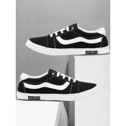 glitchez Men Colourblocked Lace-Ups Sneakers