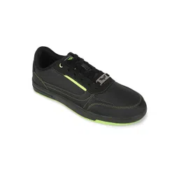 Campus Men GOTHAM Textured Sneakers