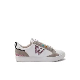 Whitesta Women's Ivory Sneakers