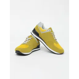 Snitch Men Suede Sneakers