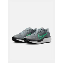 Nike Men's Quest 6 Road Mesh Running Shoes