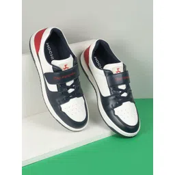 Mochi Men Colourblocked Sneakers