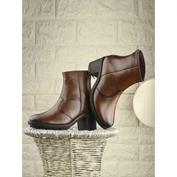 The Roadster Lifestyle Co Women Wedge-Heeled Boots