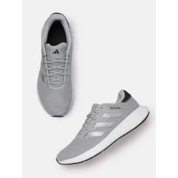 ADIDAS Men Woven Design Response Runner U Shoes