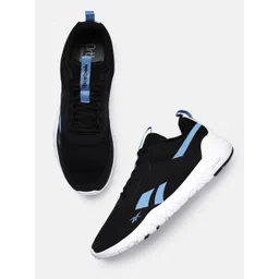 Reebok Men Fair weather 2.0 M Non-Marking Training Shoes