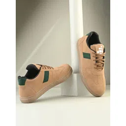Corsac Men Colourblocked Sneakers