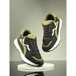 glitchez Men Colourblocked PU Sneakers