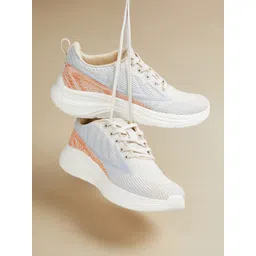 max Women Running Shoes