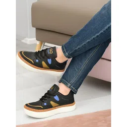 Erix Men Black Synthetic Leather Sneakers